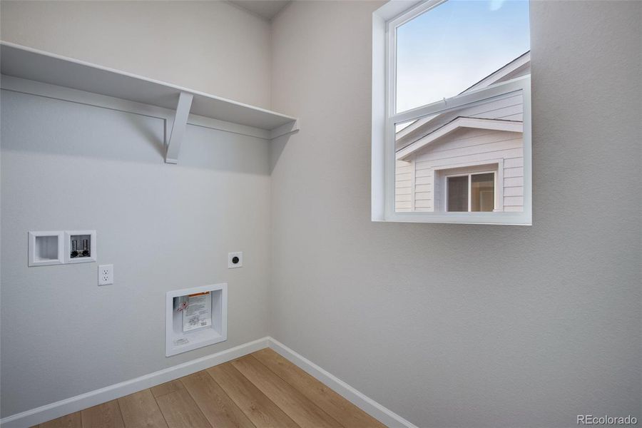 Spacious, unfurnished interior of a new home in Medley at Reunion Ridge, Commerce City (Image 27).