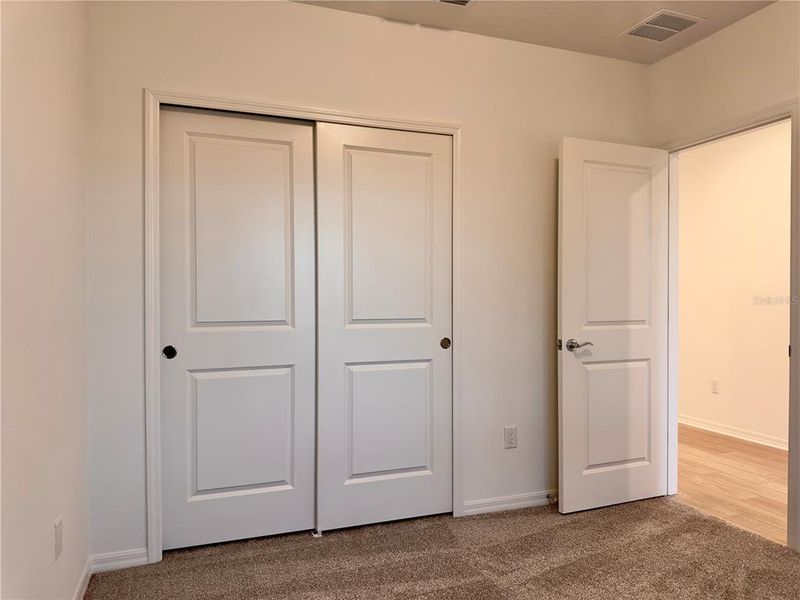 Spacious, unfurnished interior of a new home in Parkside Trails, Clermont (Image 36).