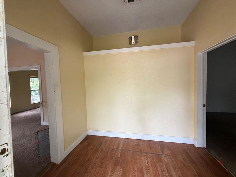 Spacious, unfurnished interior of a new home in , Cleburne (Image 13). Spacious, unfurnished interior of a new home in , Cleburne (Image 13).