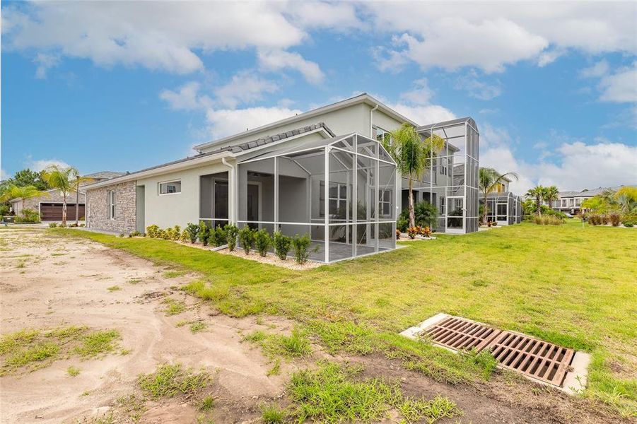 Exterior details and patio area of a home in , New Smyrna Beach (Image 22).