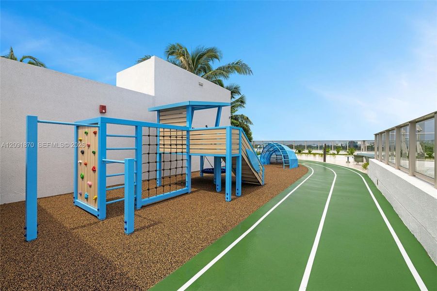 Community amenities in , Miami (Image 61).