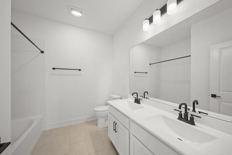 Hall bath (*Photo not of actual home and used for illustration purposes only.)