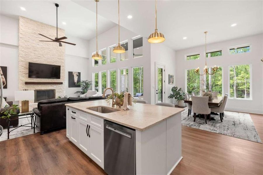 Furnished interior view inside a new home in , Whitesburg (Image 18).