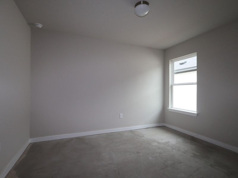 Spacious, unfurnished interior of a new home in Willow Springs, Buda (Image 3).