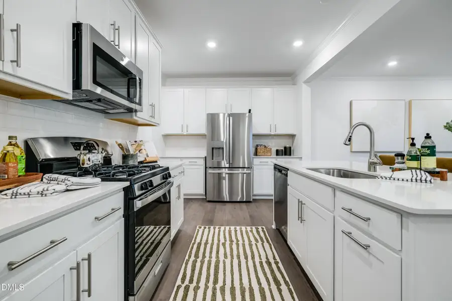 SUN_StellaView_Pic_Coleman_Kitchen_2of5