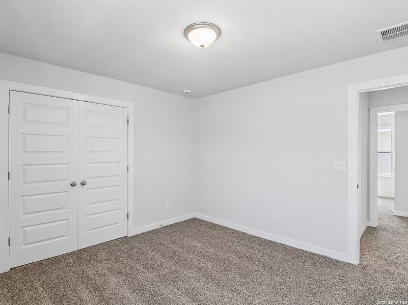 Spacious, unfurnished interior of a new home in Talley Fields, San Antonio (Image 17).