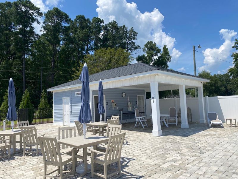 Community amenities in Oak Hollow, Longs (Image 23).