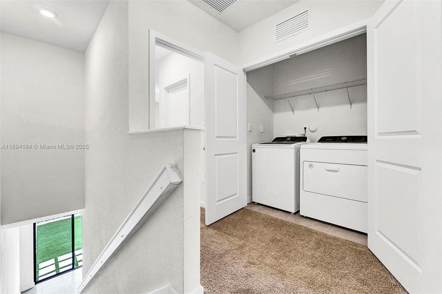 Spacious, unfurnished interior of a new home in , Florida City (Image 10).