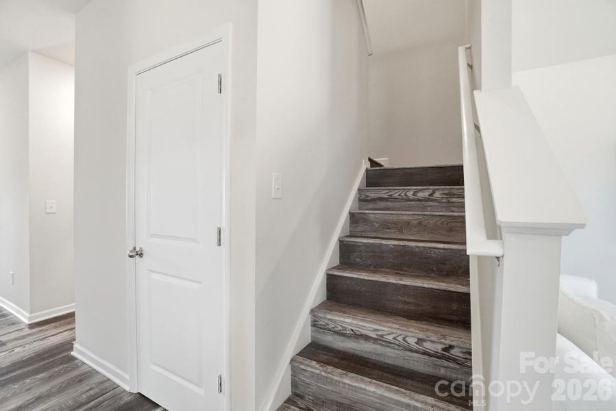 Spacious, unfurnished interior of a new home in , Lincolnton (Image 23).