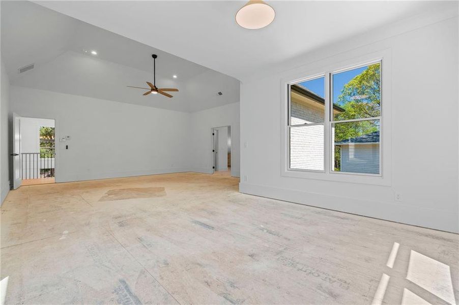 Spacious, unfurnished interior of a new home in , Marietta (Image 71).