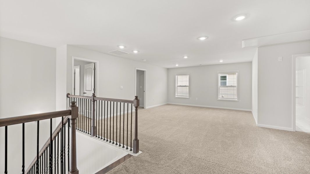 Representative unfurnished interior of a home built from the Westerly by D.R. Horton in Holland Estates, Powder Springs (Image 28).