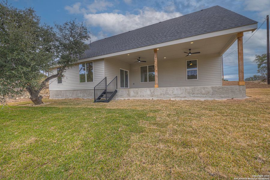 Exterior details and patio area of a home in , Canyon Lake (Image 28).