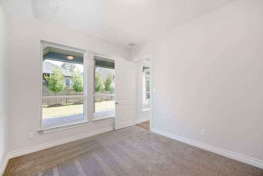 Spacious, unfurnished interior of a new home in Audubon 60′, Magnolia (Image 37). Spacious, unfurnished interior of a new home in Audubon 60′, Magnolia (Image 37).