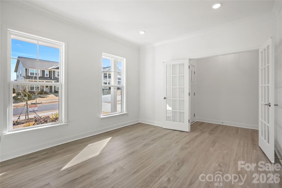 Spacious, unfurnished interior of a new home in Forest Creek, Waxhaw (Image 35).