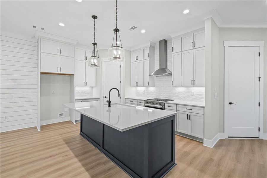 Furnished interior view inside a new home in Devin's Shire - A Kennesaw Tradition, Kennesaw (Image 5). Furnished interior view inside a new home in Devin's Shire - A Kennesaw Tradition, Kennesaw (Image 5).