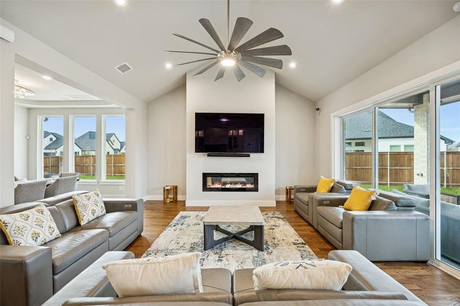 Furnished interior view inside a new home in , Celina (Image 32).