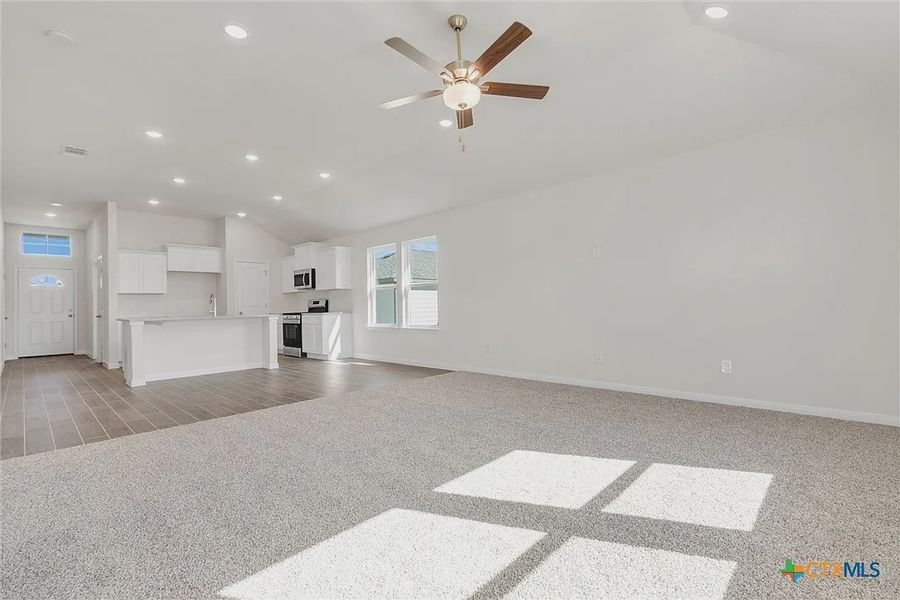 Representative unfurnished interior of a home built from the Swan 1599 TR 3CG by Saratoga Homes in Turnbo Ranch, Killeen (Image 7). Representative unfurnished interior of a home built from the Swan 1599 TR 3CG by Saratoga Homes in Turnbo Ranch, Killeen (Image 7).