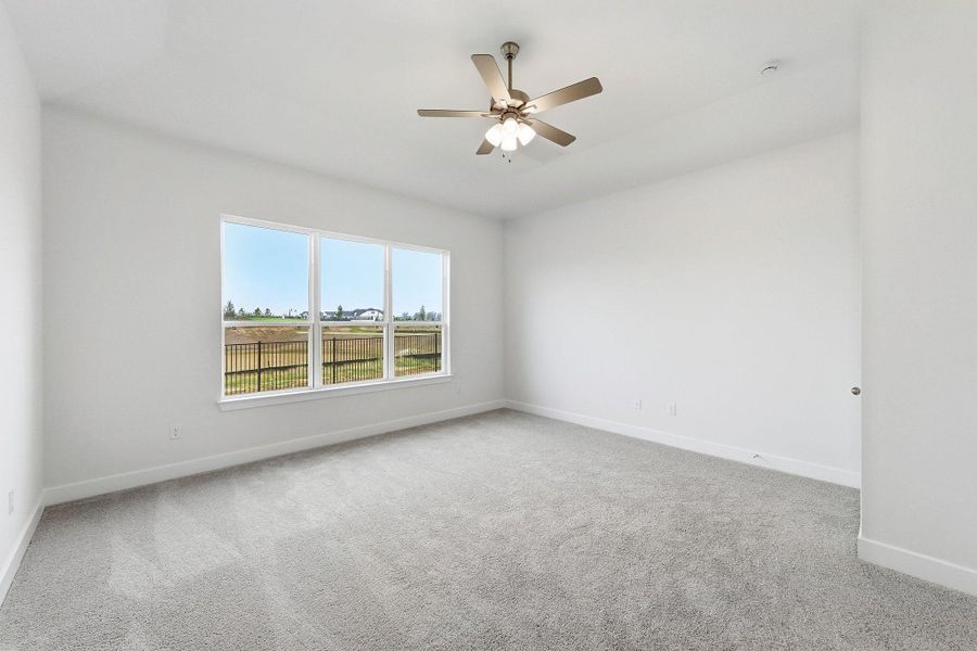 Spacious, unfurnished interior of a new home in The Colony, Bastrop (Image 37).