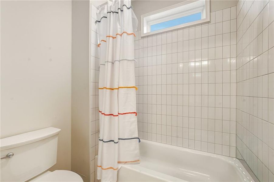 Image 40 of a home in .