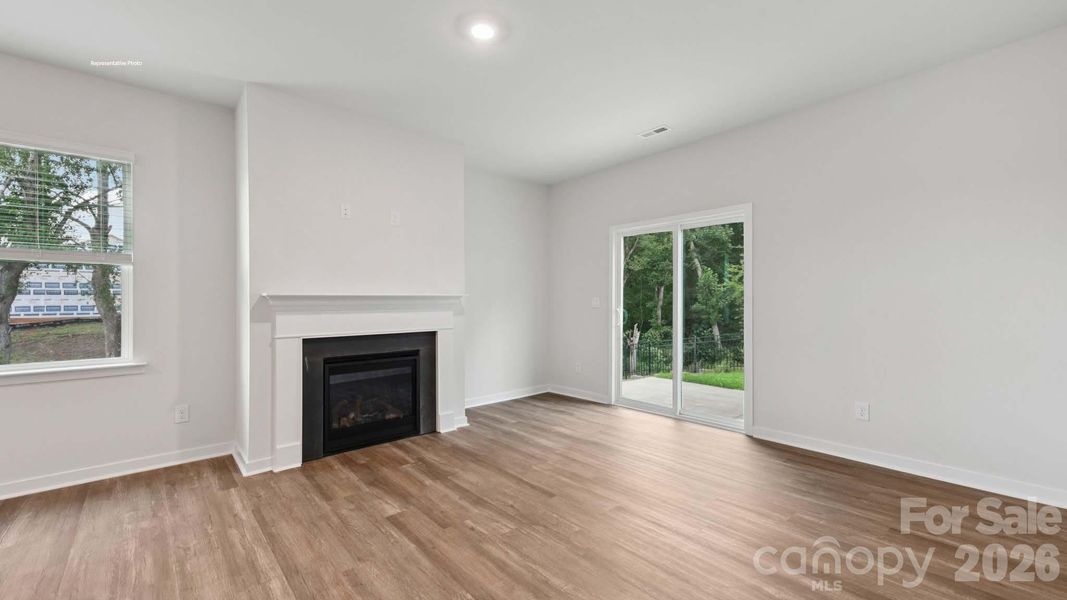 Spacious, unfurnished interior of a new home in Clark Creek Landing, Lincolnton (Image 14).