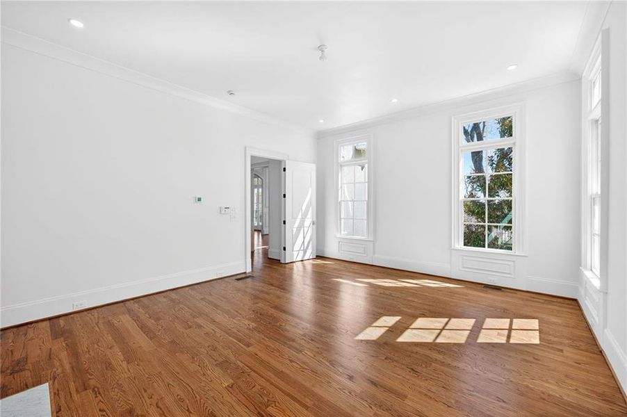 Spacious, unfurnished interior of a new home in , Smyrna (Image 43).