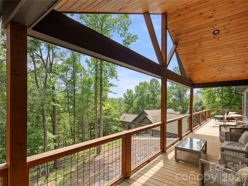 Exterior details and patio area of a home in , Nebo (Image 18).