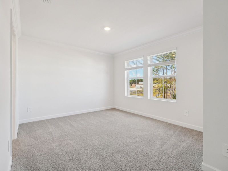 Spacious, unfurnished interior of a new home in Meadows at Wilson Farms - The Heights Series, Fort Mill (Image 17).