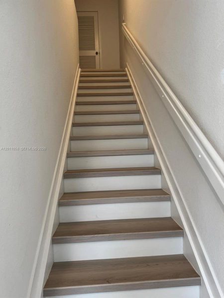Spacious, unfurnished interior of a new home in , Pompano Beach (Image 19).