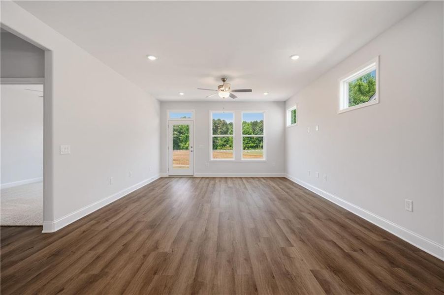 Spacious, unfurnished interior of a new home in Harmony Walk, Cartersville (Image 31).