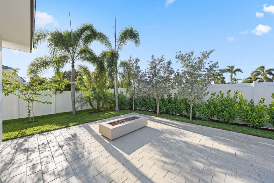 309 Claremont Lane - 28.jpg-SMALL 309 Claremont Lane - 28.jpg-SMALL