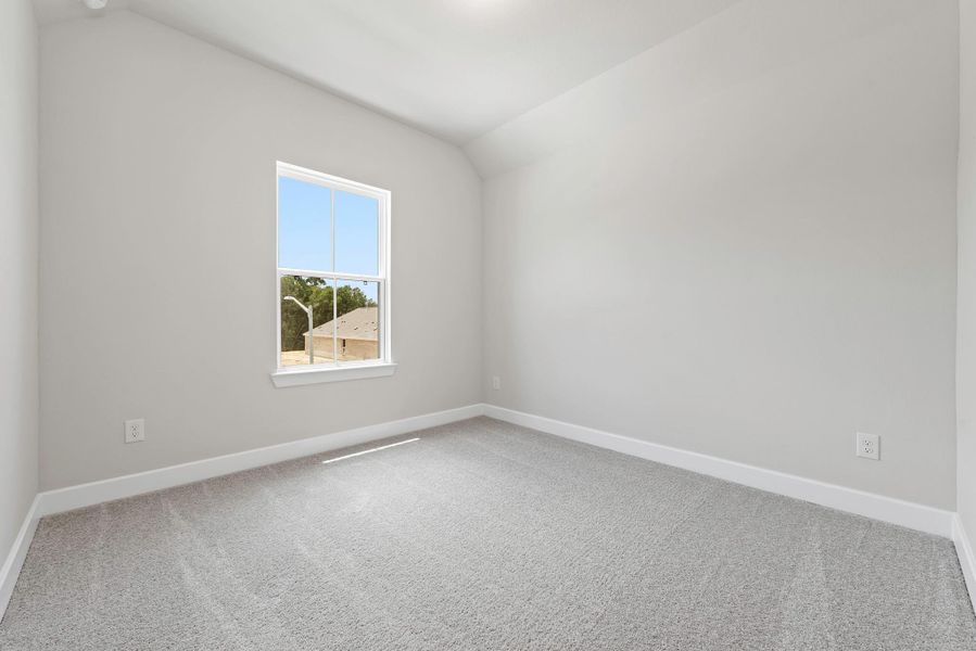 Spacious, unfurnished interior of a new home in The Trails, New Caney (Image 15).