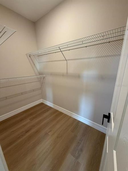 Spacious, unfurnished interior of a new home in , Ocala (Image 22).