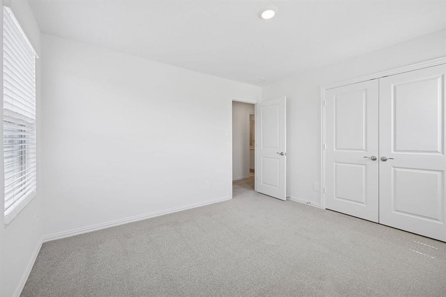 Photo is not of the actual home, but is an inspirational photo of builder’s model home and may depict options, furnishings, and/or decorator features that are not included. Photo is not of the actual home, but is an inspirational photo of builder’s model home and may depict options, furnishings, and/or decorator features that are not included.