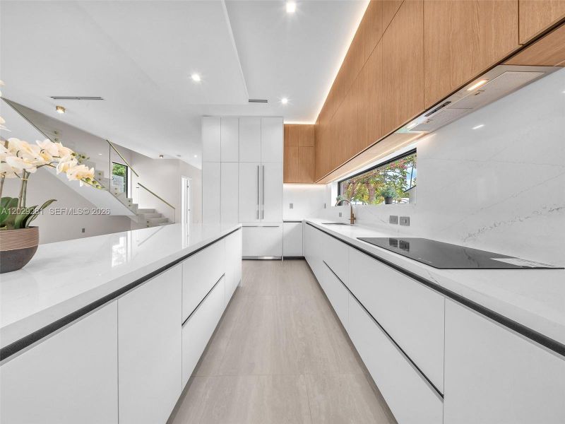 Furnished interior view inside a new home in , Hollywood (Image 14).