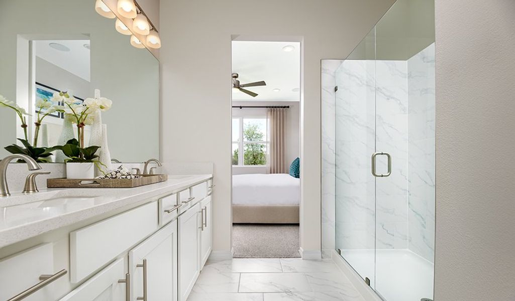 Azure-ORL-HeritageSquare Bathroom