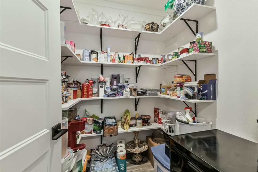 Enormous walk-in pantry!