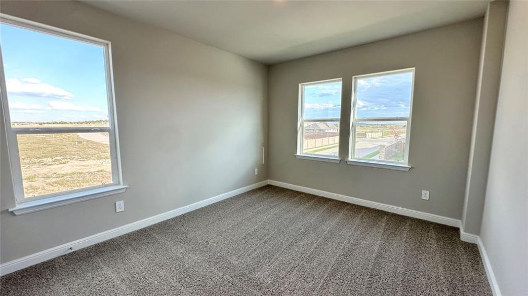 Spacious, unfurnished interior of a new home in Rock Creek Ranch, Fort Worth (Image 21). Spacious, unfurnished interior of a new home in Rock Creek Ranch, Fort Worth (Image 21).