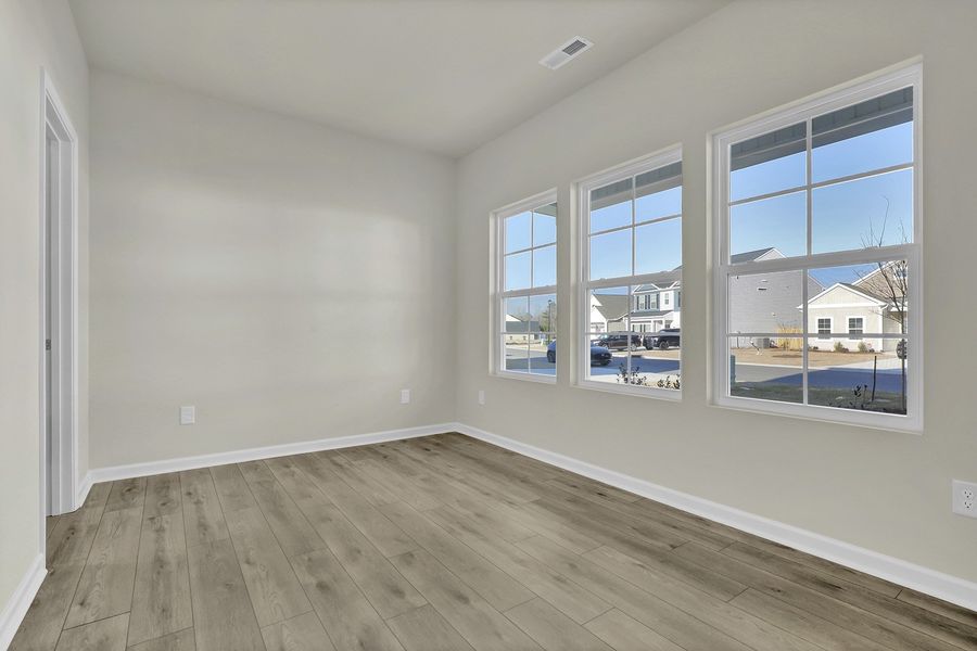 Spacious, unfurnished interior of a new home in Citadel Point at Southbridge, Sneads Ferry (Image 23).
