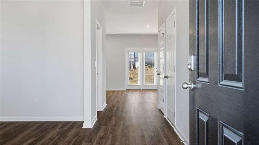 Spacious, unfurnished interior of a new home in Poplar Preserve, Newnan (Image 29). Spacious, unfurnished interior of a new home in Poplar Preserve, Newnan (Image 29).