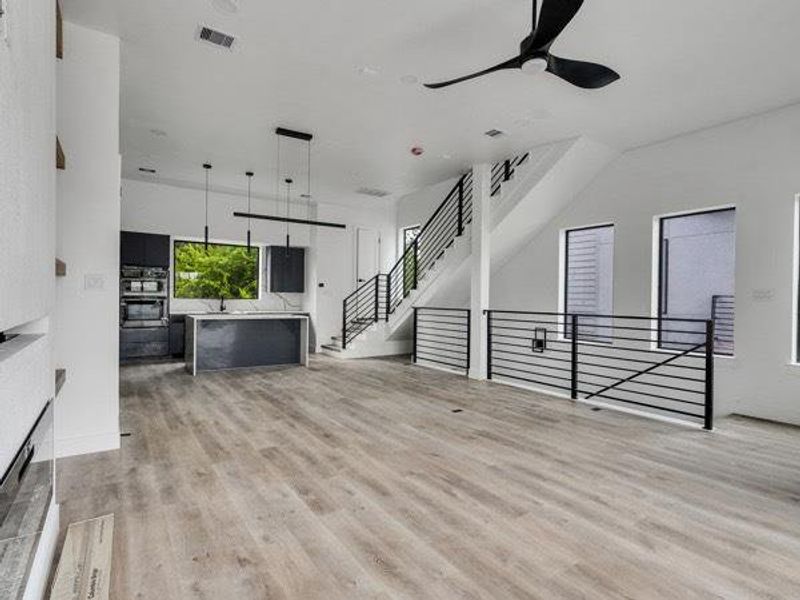 Spacious, unfurnished interior of a new home in , Houston (Image 27).