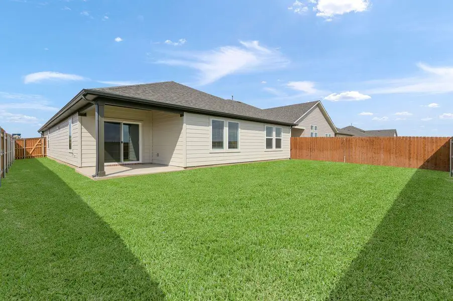 210 Crumpton Way - Ready Now!