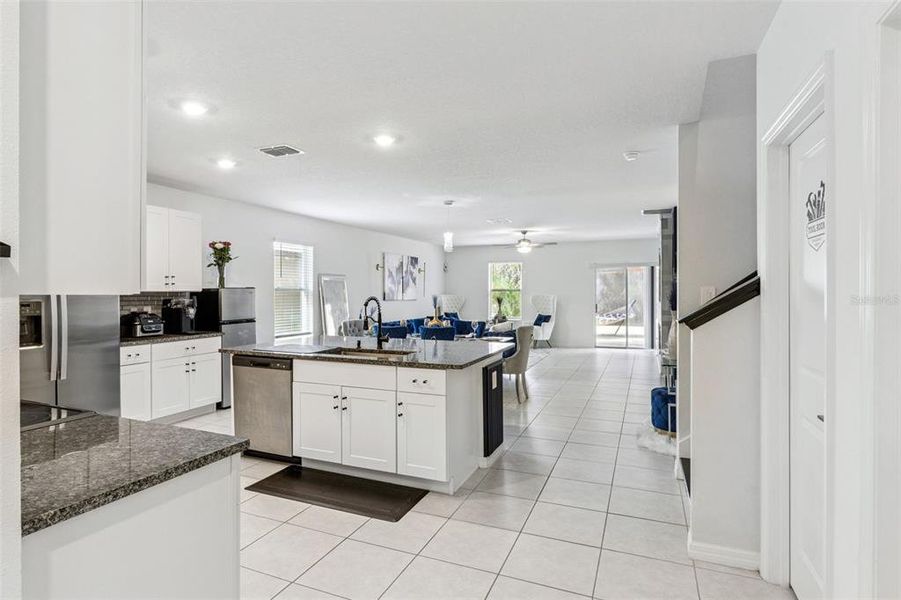 Furnished interior view inside a new home in , Lakeland (Image 14).