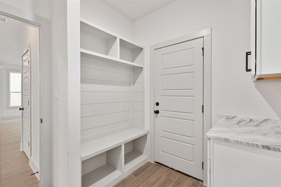 Furnished interior view inside a new home in Canyon Creek, Granbury (Image 11).