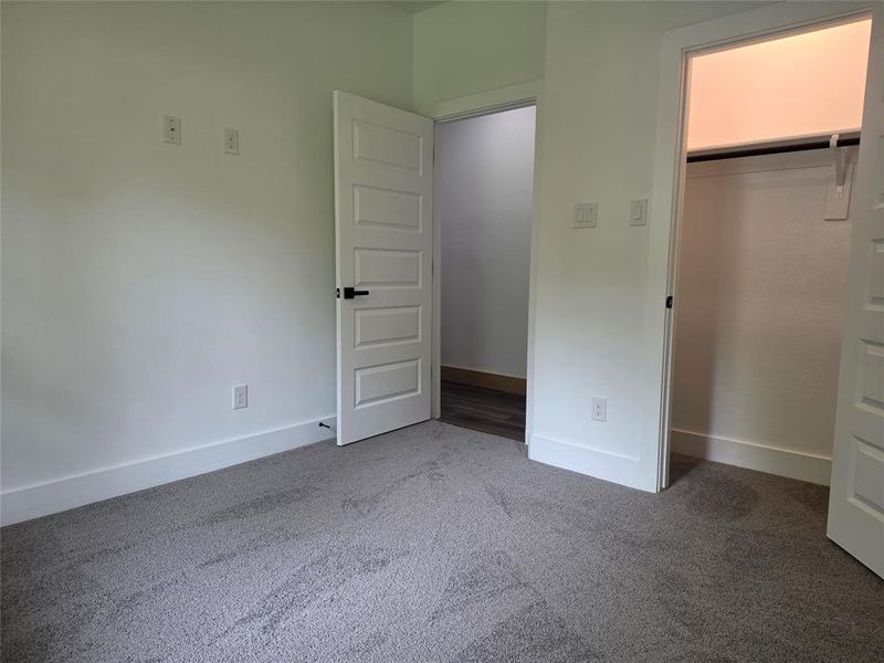 Spacious, unfurnished interior of a new home in , Dallas (Image 12).