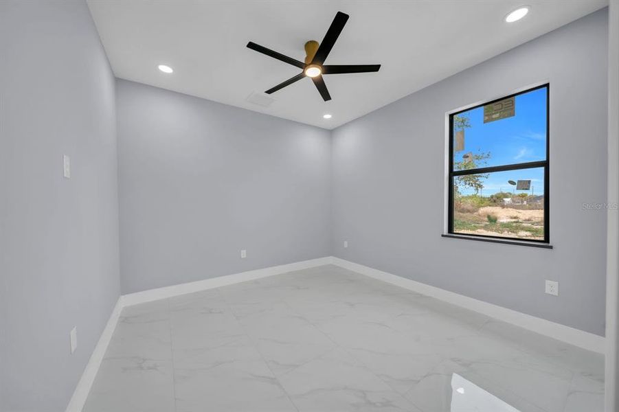 Spacious, unfurnished interior of a new home in , Lehigh Acres (Image 30).