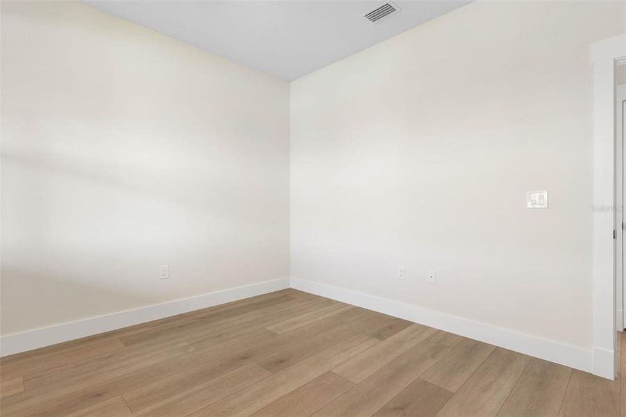 Spacious, unfurnished interior of a new home in , Palm Coast (Image 59).