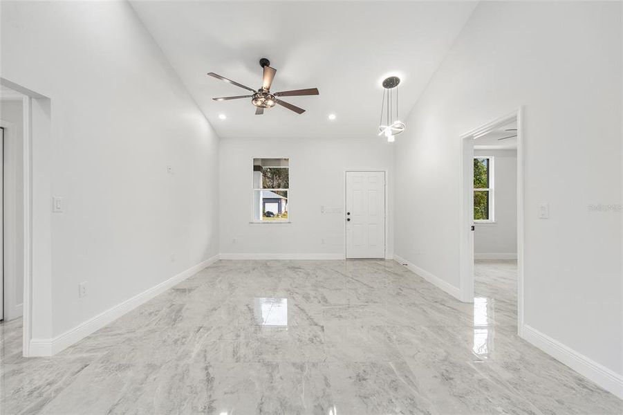 Spacious, unfurnished interior of a new home in , Summerfield (Image 11).