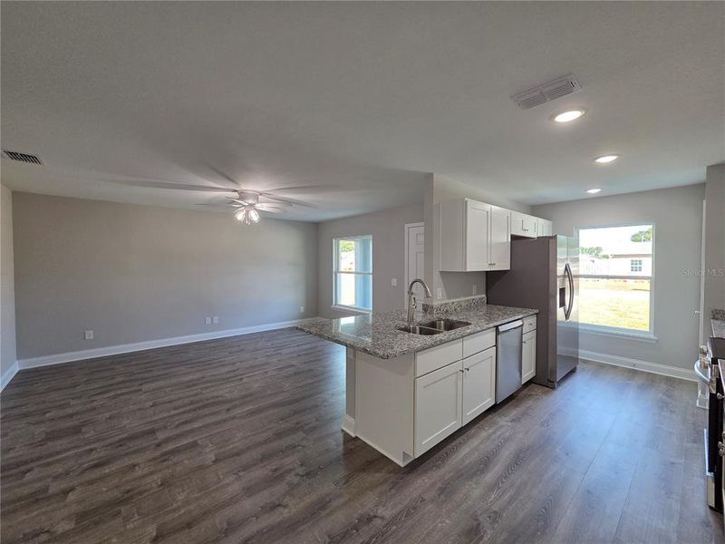 Furnished interior view inside a new home in , Lake Wales (Image 7).