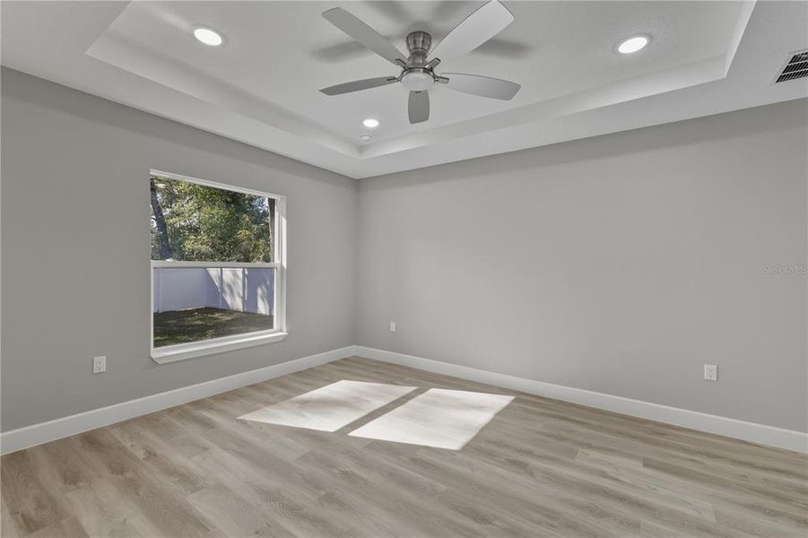 Spacious, unfurnished interior of a new home in , Summerfield (Image 15).
