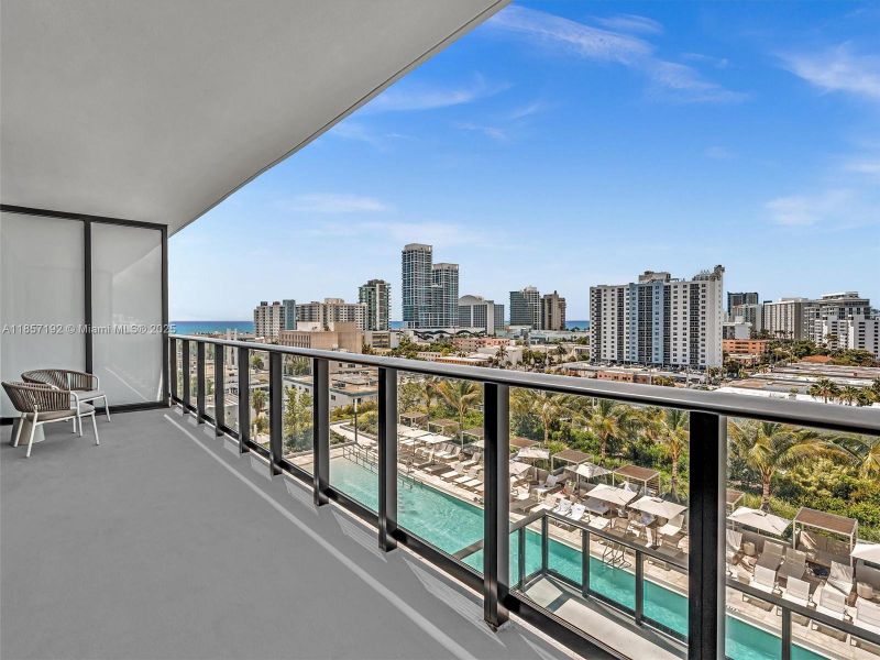 Spacious, unfurnished interior of a new home in , Miami Beach (Image 19).